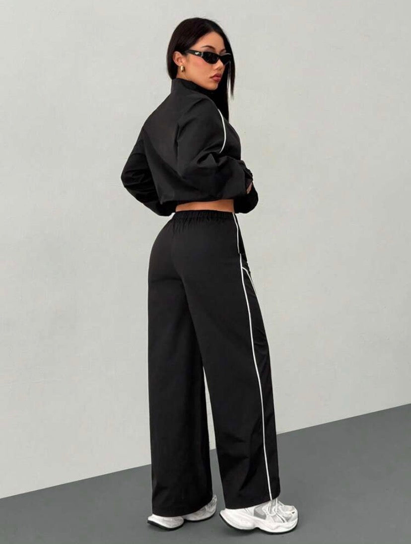 Lines suit