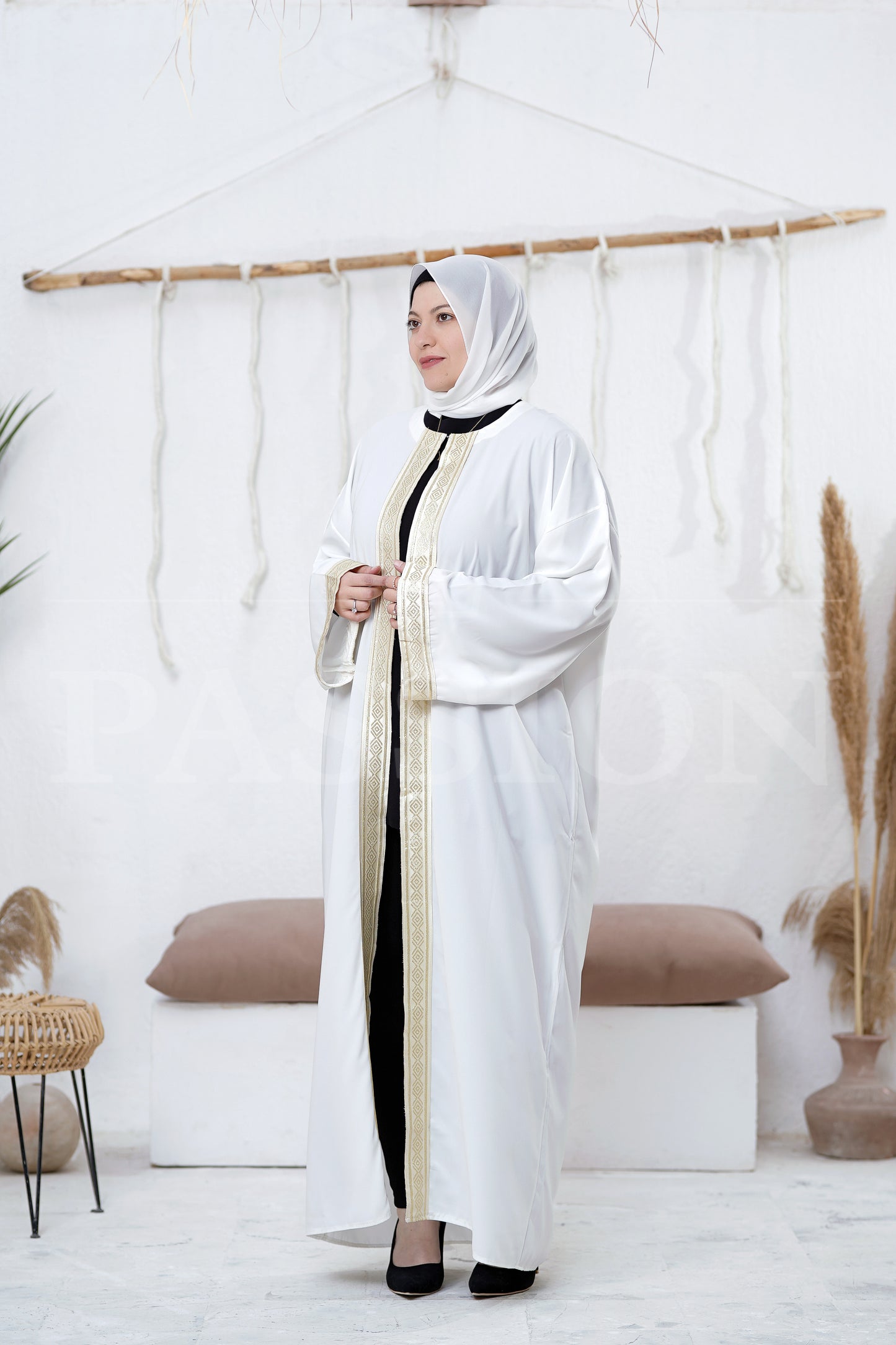 Gold-Adorned Crepe Ramadan Kaftan